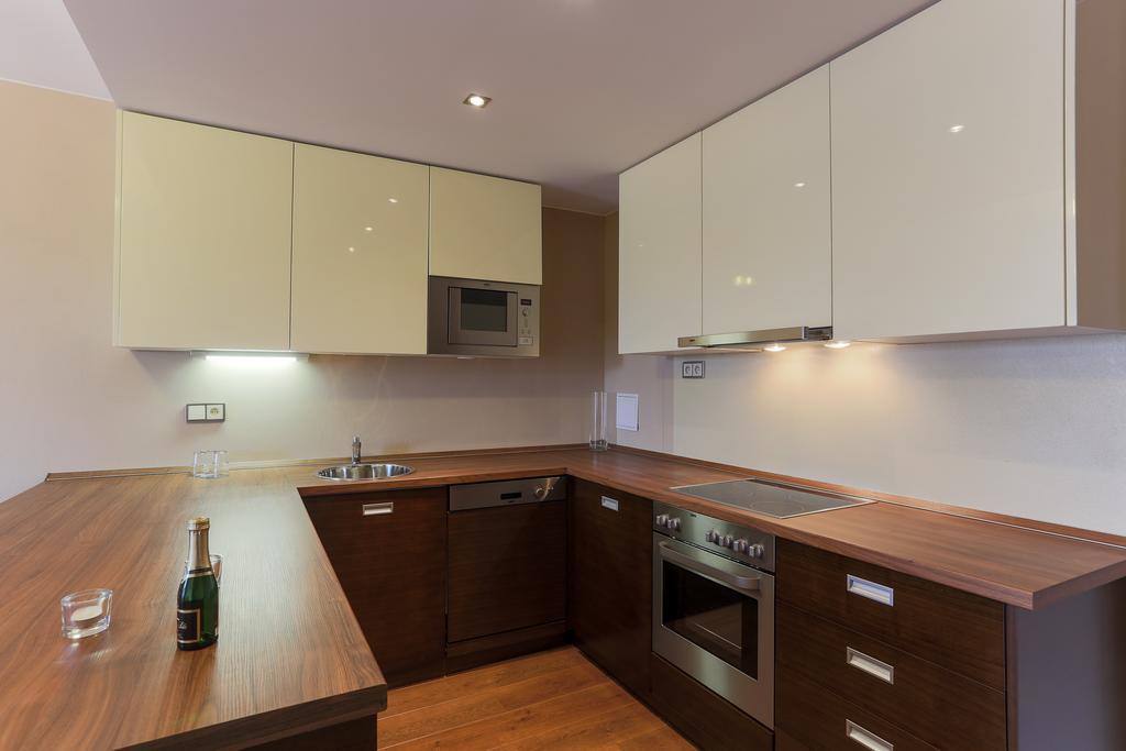 Golden Fish Apartmany Xia Пльзень Экстерьер фото