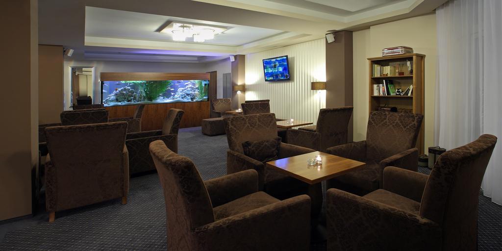 Golden Fish Apartmany Xia Пльзень Экстерьер фото